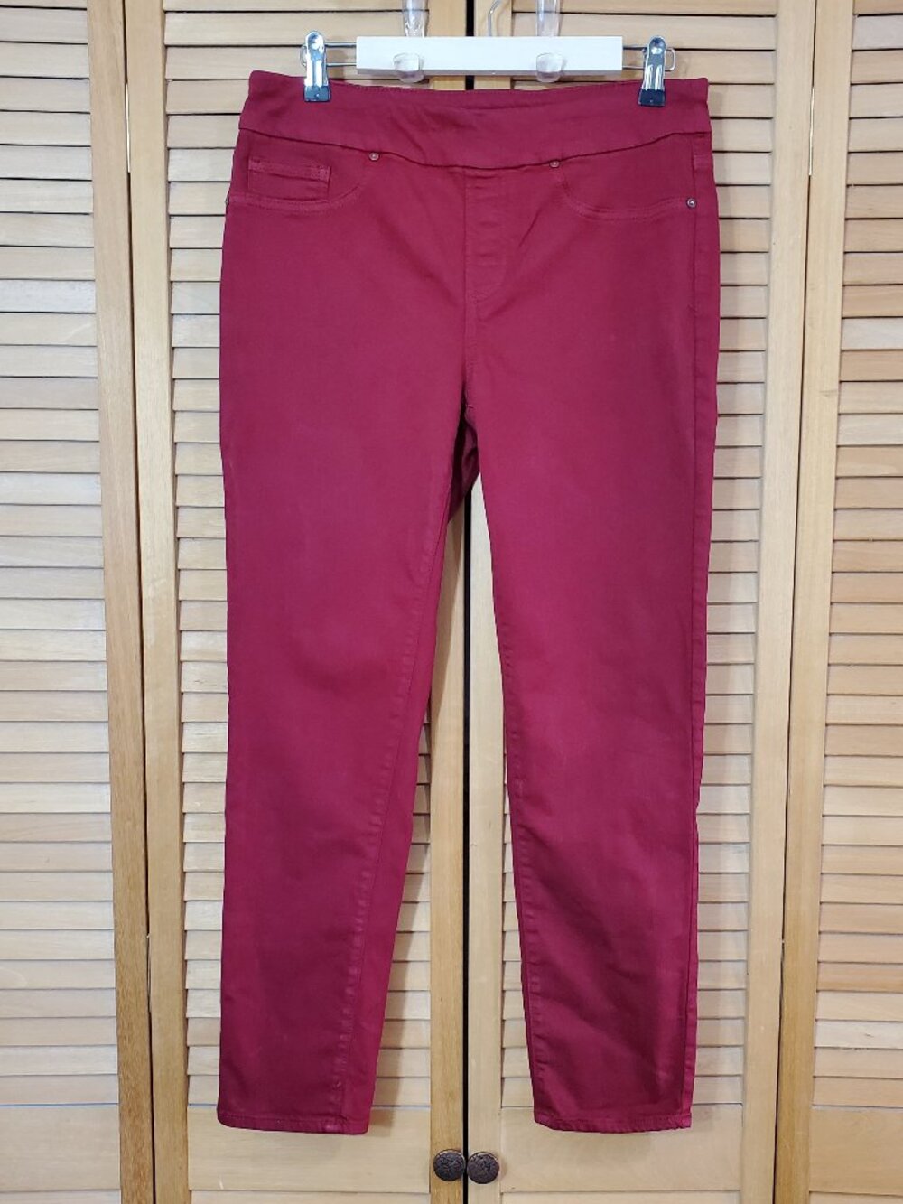 Chico's Red Pull-On Ankle Jegging Size 0.5 (6)